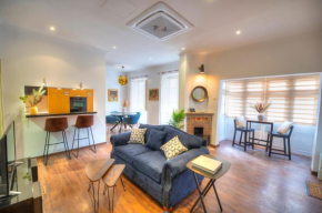 Chic 2bedroom apartment near Sliema ferries CESI1-1